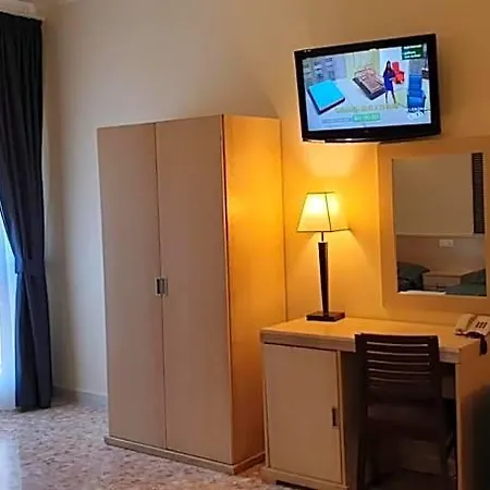 Chopin Hotel Fiumicino